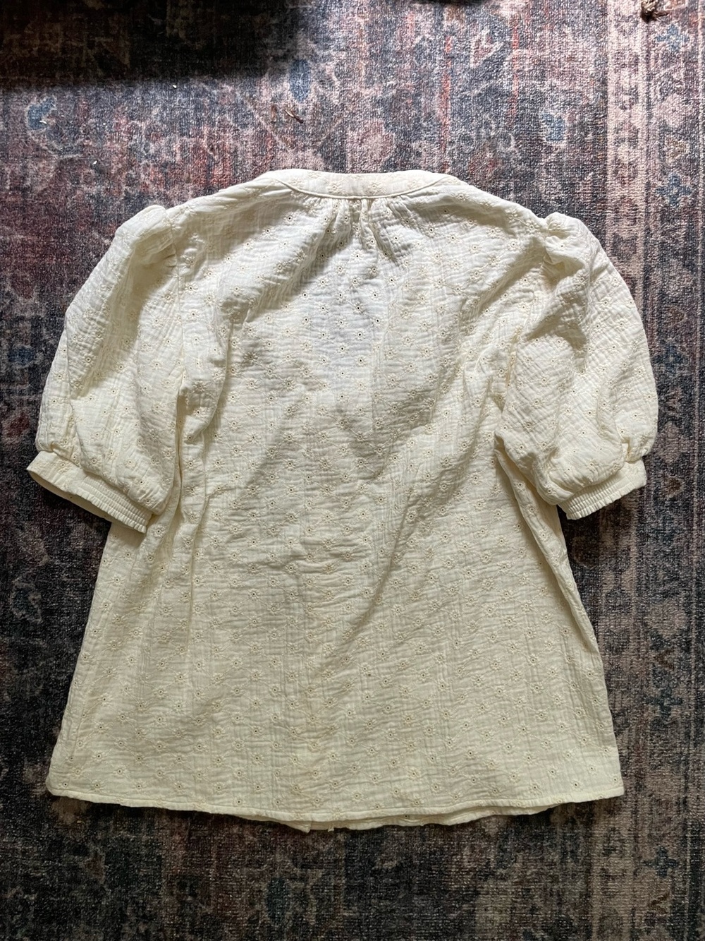 🐑Boden ivory broderie trim insert double-cloth top featuring short puff sleeves🐑 - Picture 3 of 6